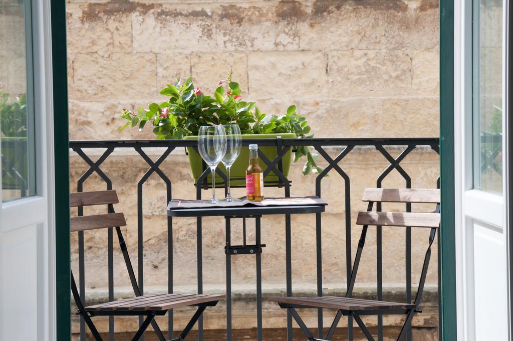 B&B Al Vico Trani Εξωτερικό φωτογραφία